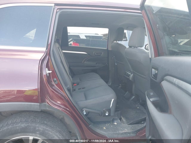 5TDZARFH4KS056853 Toyota Highlander Le