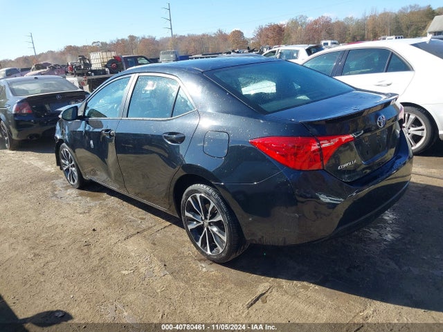 Toyota COROLLA SE 2018 5YFBURHE6JP784192 Image 3