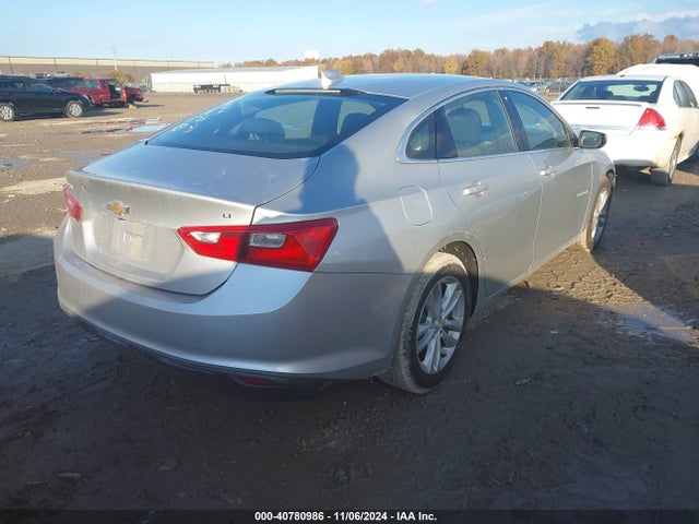 Chevrolet MALIBU LT 2018 1G1ZD5ST9JF202164 Image 4