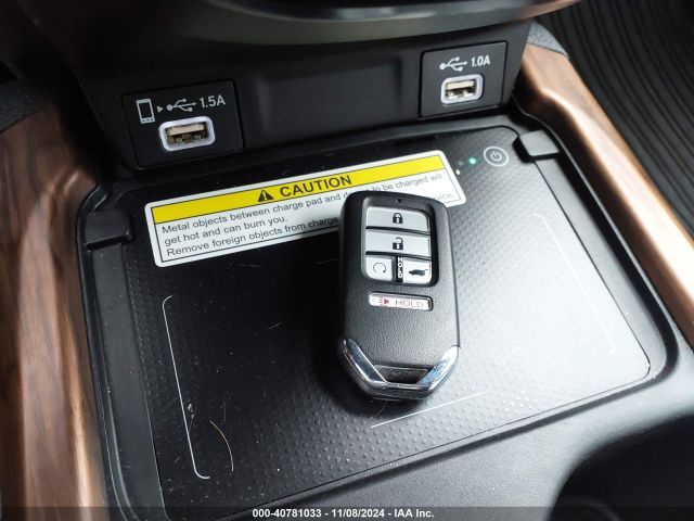5J6RW2H99NL005329 Honda Cr-v Awd Touring