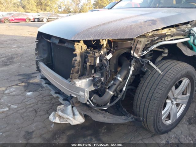 WA1LHAF78JD013955 Audi Q7 2.0t Premium