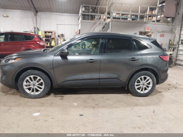 1FMCU9G62LUA97808 Ford ESCAPE SE