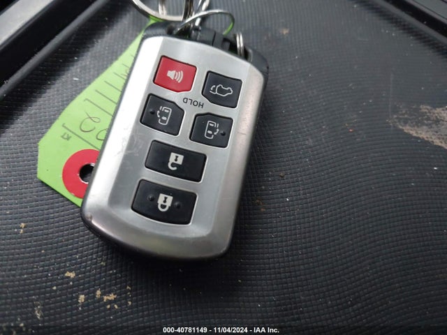 5TDDZ3DC3HS153042 Toyota Sienna Limited Premium 7 Passenger