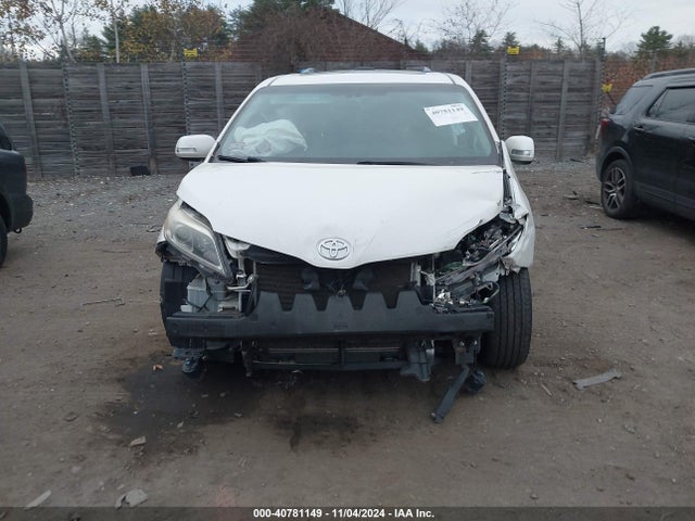 5TDDZ3DC3HS153042 Toyota Sienna Limited Premium 7 Passenger
