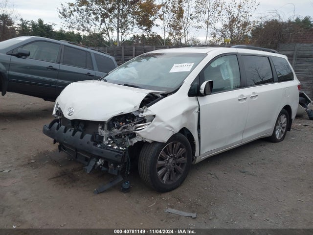 5TDDZ3DC3HS153042 Toyota Sienna Limited Premium 7 Passenger