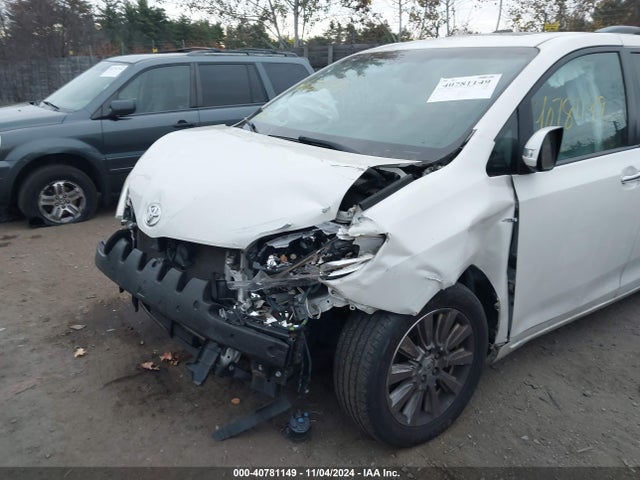 5TDDZ3DC3HS153042 Toyota Sienna Limited Premium 7 Passenger