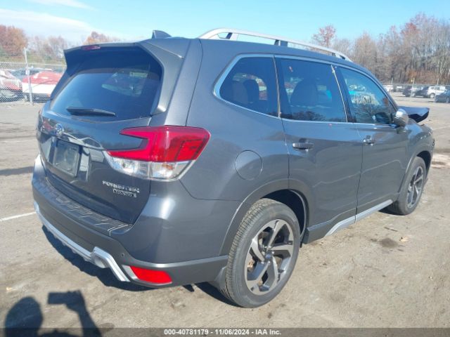 JF2SKARC0NH530176 Subaru Forester Touring