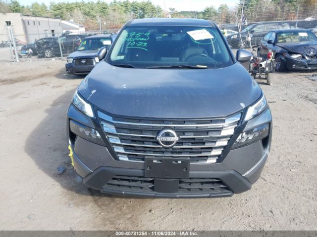 JN8BT3BB4RW425672 Nissan Rogue Sv Intelligent Awd