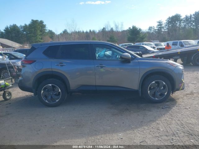 JN8BT3BB4RW425672 Nissan Rogue Sv Intelligent Awd