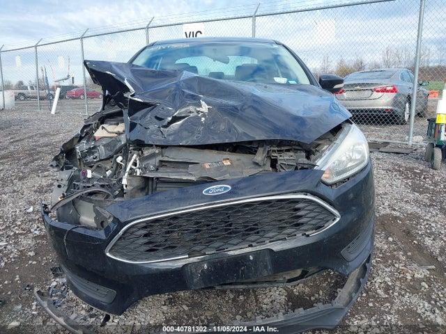 Ford FOCUS SE 2017 1FADP3F20HL292045 Image 12