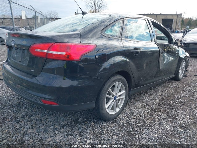 Ford FOCUS SE 2017 1FADP3F20HL292045 Image 4