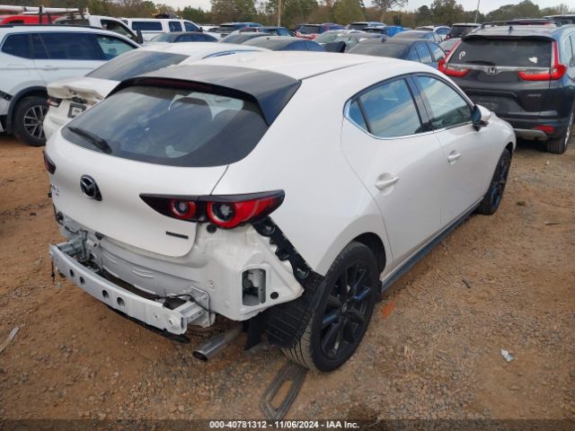 JM1BPBML3N1508226 Mazda Mazda3 Premium