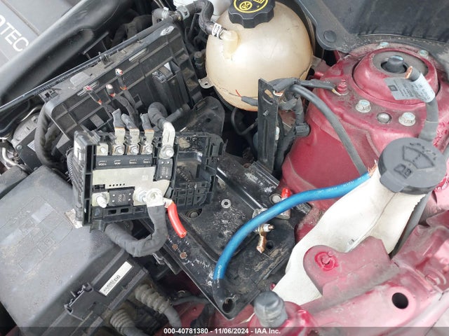 2GNAXSEV1J6275005 Chevrolet EQUINOX LT