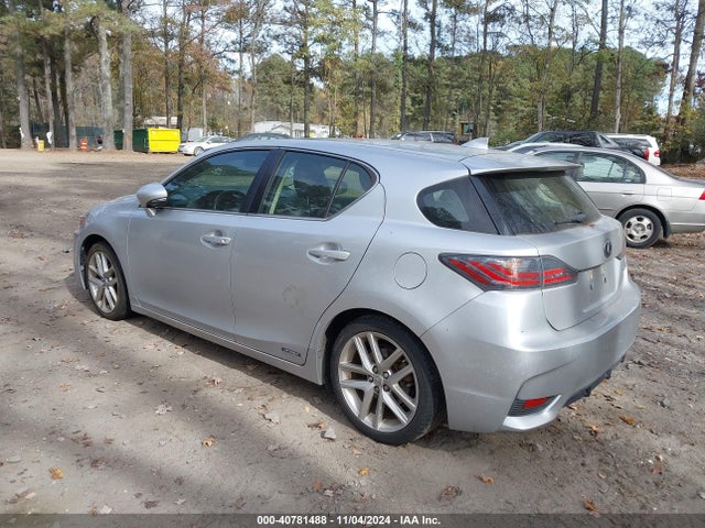 Lexus CT 200H 2014 JTHKD5BH4E2188108 Image 3