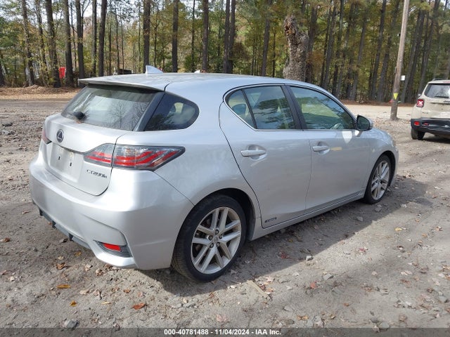 Lexus CT 200H 2014 JTHKD5BH4E2188108 Image 4