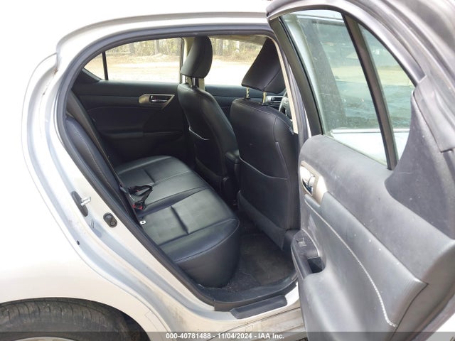 Lexus CT 200H 2014 JTHKD5BH4E2188108 Image 8