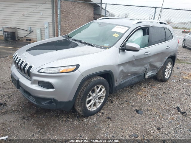 Jeep Cherokee Latitude 2015 1C4PJMCS1FW615341 Image 2