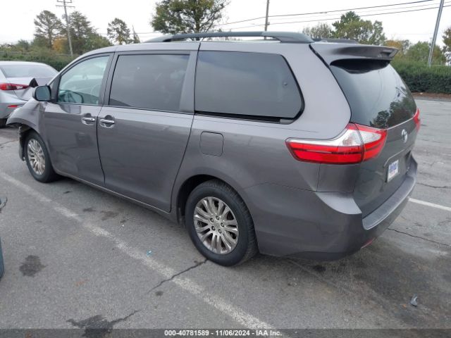 5TDYK3DC7FS586608 Toyota Sienna Xle 8 Passenger