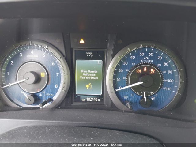 5TDYK3DC7FS586608 Toyota Sienna Xle 8 Passenger