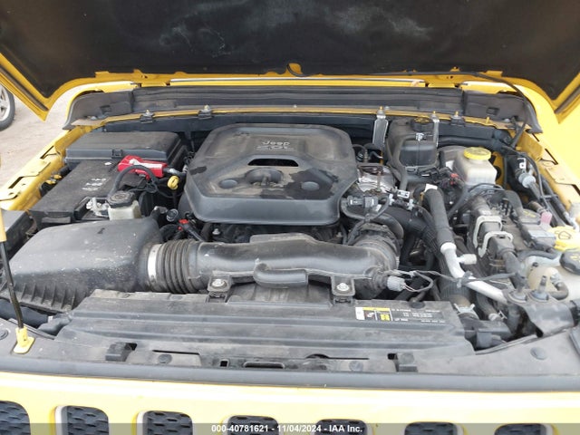 1C4HJXEN2LW233814 Jeep Wrangler Unlimited Sahara 4x4
