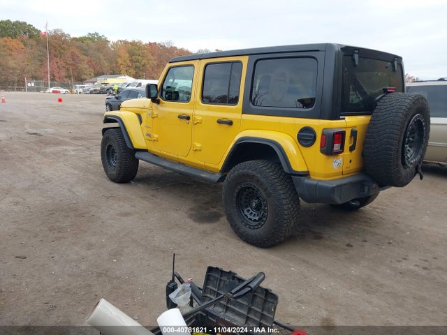 1C4HJXEN2LW233814 Jeep Wrangler Unlimited Sahara 4x4