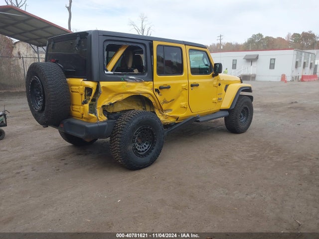1C4HJXEN2LW233814 Jeep Wrangler Unlimited Sahara 4x4