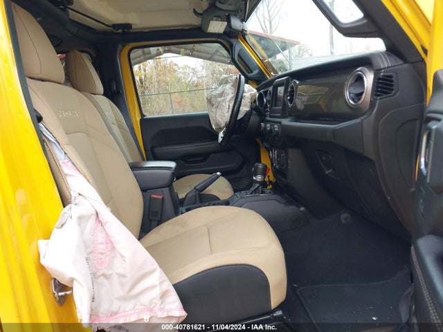 1C4HJXEN2LW233814 Jeep Wrangler Unlimited Sahara 4x4
