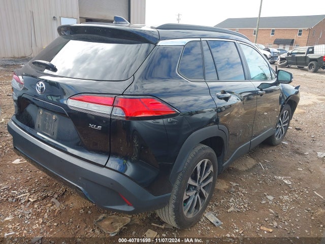 Toyota Corolla Cross Xle 2022 7MUEAAAG1NV027979 Image 4