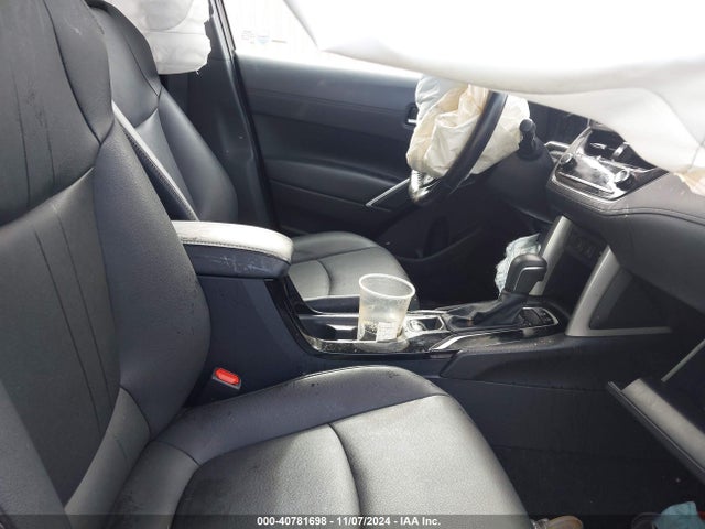 Toyota Corolla Cross Xle 2022 7MUEAAAG1NV027979 Image 5