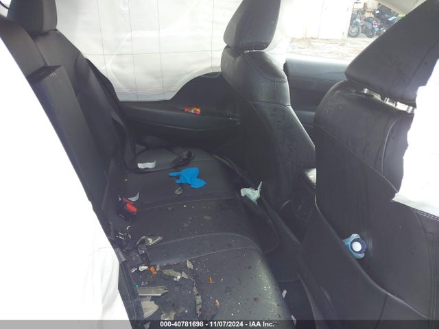 Toyota Corolla Cross Xle 2022 7MUEAAAG1NV027979 Image 8