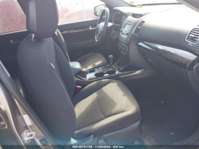 5XYKT3A60EG443593 KIA SORENTO LX