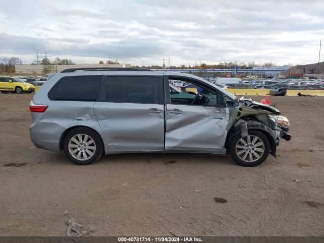 5TDYK3DC4FS658543 Toyota Sienna Limited 7 Passenger