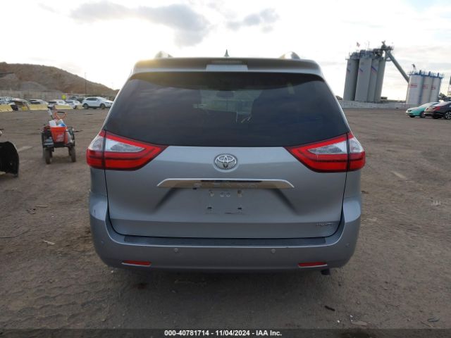 5TDYK3DC4FS658543 Toyota Sienna Limited 7 Passenger