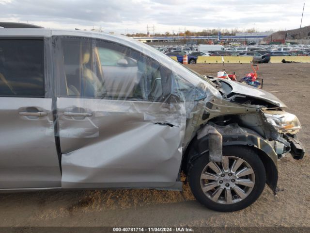 5TDYK3DC4FS658543 Toyota Sienna Limited 7 Passenger