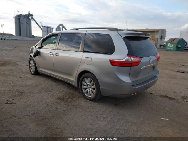 5TDYK3DC4FS658543 Toyota Sienna Limited 7 Passenger