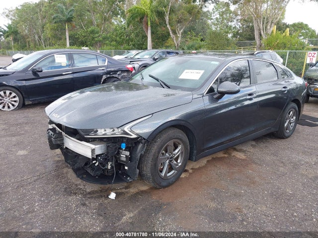 KIA K5 LXS 2023 5XXG14J24PG191241 Image 2