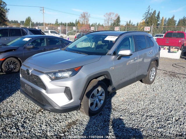 Toyota RAV4 LE 2019 2T3G1RFV7KC049862 Image 2