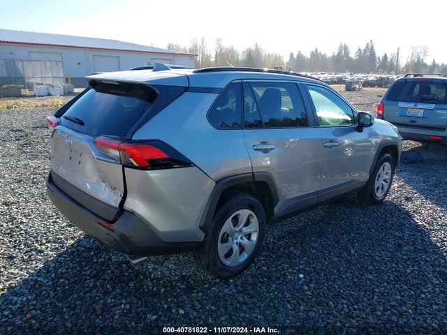 Toyota RAV4 LE 2019 2T3G1RFV7KC049862 Image 4