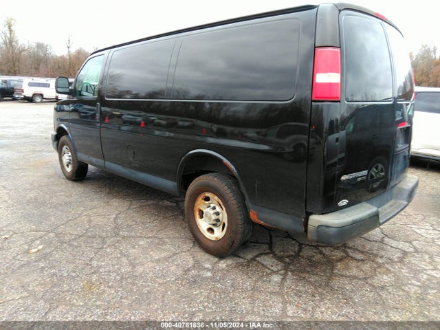 Chevrolet Express 2500 Work Van 2014 1GCWGFCG2E1124676 Image 3