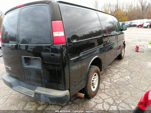 Chevrolet Express 2500 Work Van 2014 1GCWGFCG2E1124676 Image 4