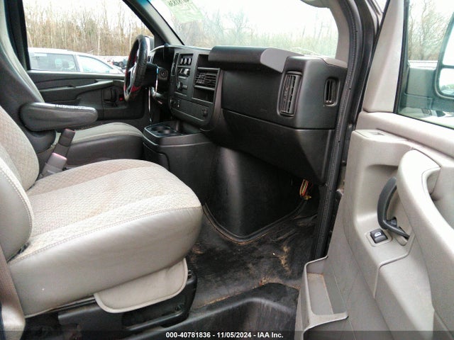 Chevrolet Express 2500 Work Van 2014 1GCWGFCG2E1124676 Image 5