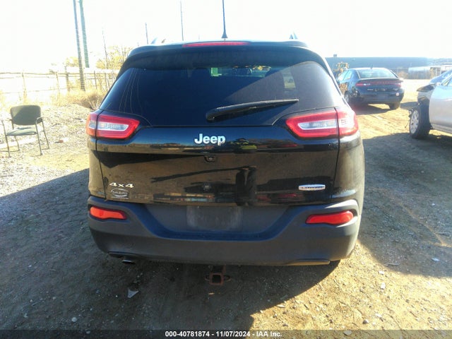 Jeep Cherokee Latitude 2016 1C4PJMCB7GW372457 Image 16