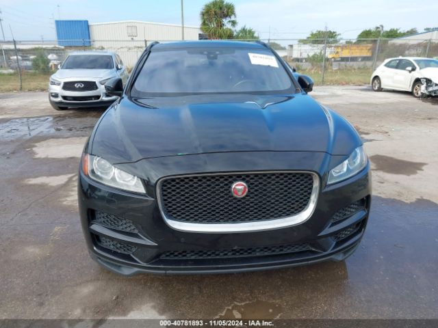SADCJ2EV0JA268153 Jaguar F-pace 35t Premium