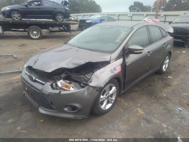 Ford FOCUS SE 2014 1FADP3F21EL320026 Image 2