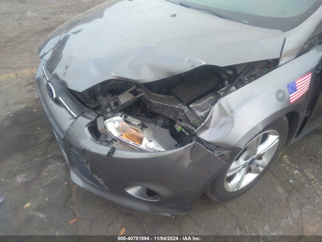 Ford FOCUS SE 2014 1FADP3F21EL320026 Image 6