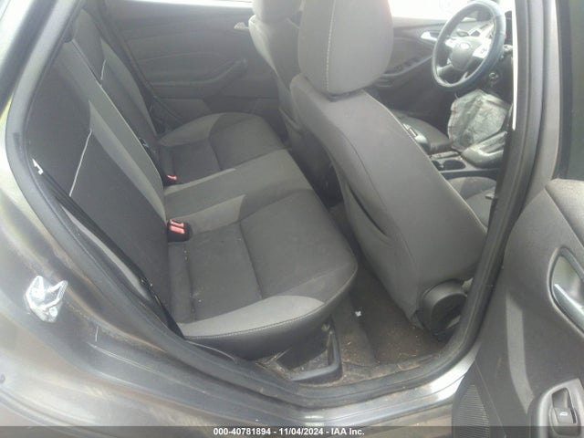Ford FOCUS SE 2014 1FADP3F21EL320026 Image 8