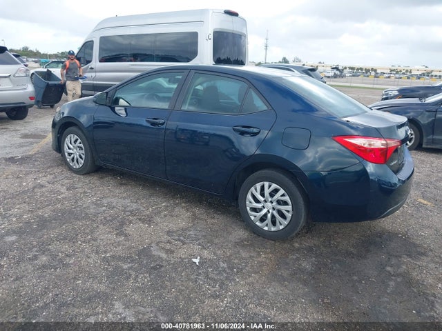 Toyota COROLLA LE 2019 5YFBURHE9KP933440 Image 3