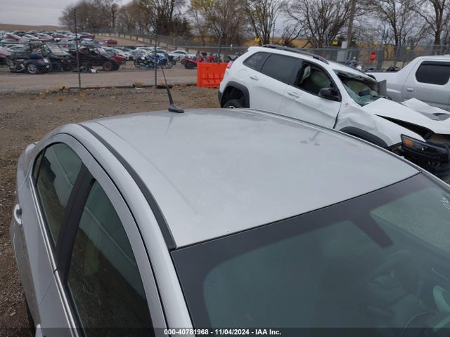 Chevrolet Sonic Lt Auto 2014 1G1JC5SH4E4190616 Image 6