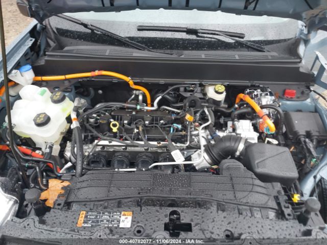 3FTTW8M33RRB45660 Ford Maverick Lariat