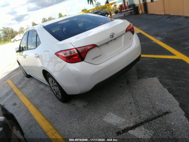 Toyota COROLLA LE 2019 2T1BURHEXKC185703 Image 3